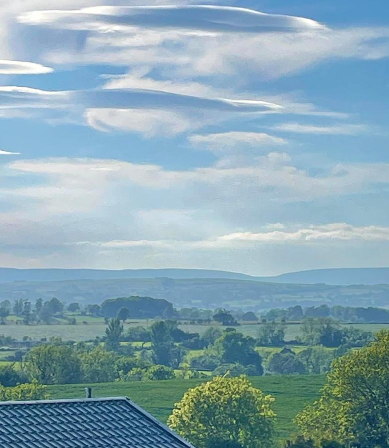 Ribble Valley Lodge Retreat Gisburn Eksteriør bilde